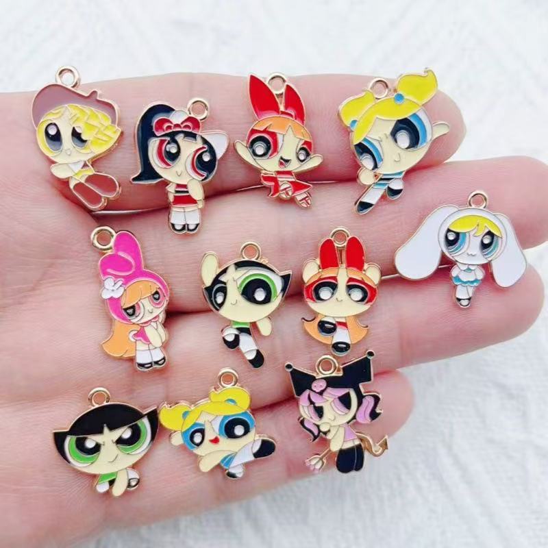 Jewelry Making Pendants - จี้รูปการ์ตูนสาวน้อยเคลือบน้ำมัน 10 ชิ้น ทำจากโลหะผสม สำหรับทำเครื่องประดับ DIY