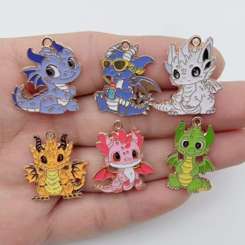Jewelry Making Pendants - จี้ห้อยรูปมังกรน้อยแบบ DIY ลายการ์ตูนเคลือบน้ำมัน 10 ชิ้น สำหรับทำเครื่องประดับ